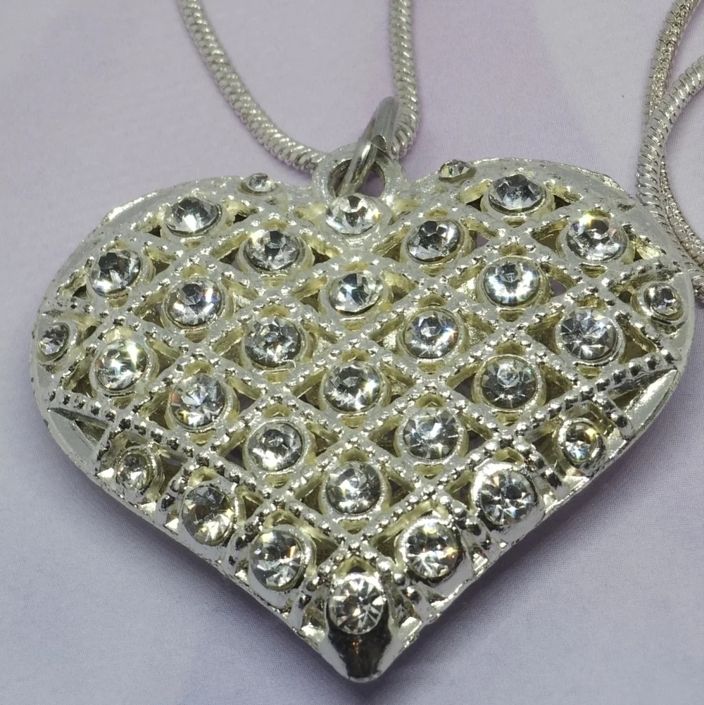 👍5 for $20 Heart Pendant Necklace Silver Tone Rhinestones Snake Chain